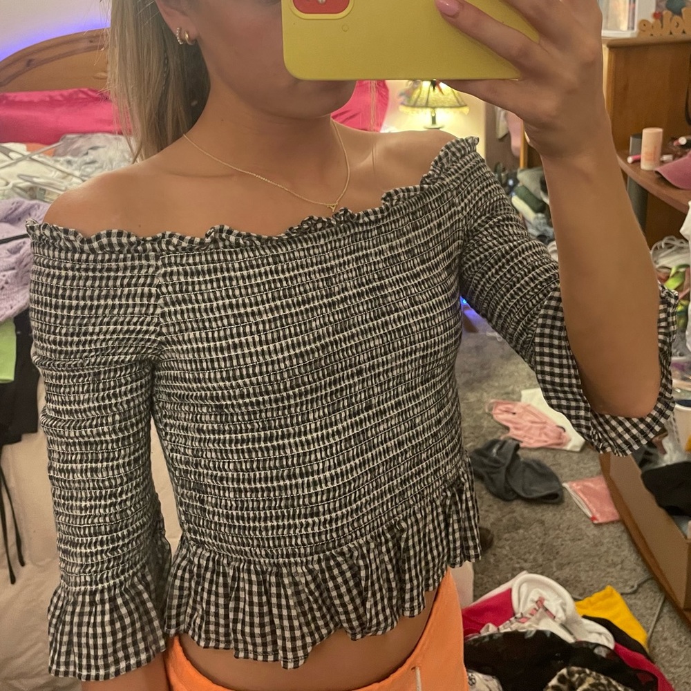 Off the shoulder AE blouse